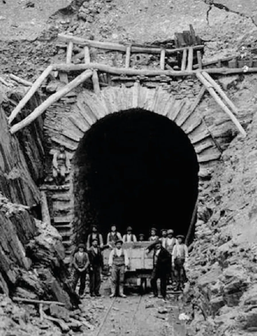 Ferrocarril dende A Pontenova a Ribadeo. Fonte: Turismo A Pontenova